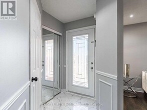 25 Horsham St in Brampton, ON - Building Photo - Building Photo