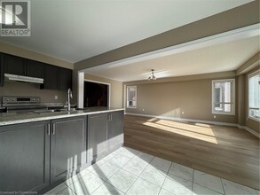 61 Duckworth Rd in Cambridge, ON - Building Photo - Building Photo