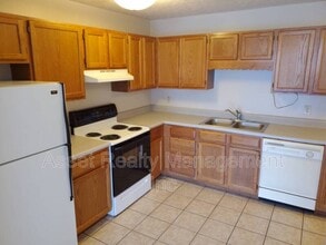 1058 Martha Glass Dr in Jefferson City, TN - Building Photo - Building Photo