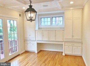 5603 Chevy Chase Pkwy NW in Washington, DC - Building Photo - Building Photo