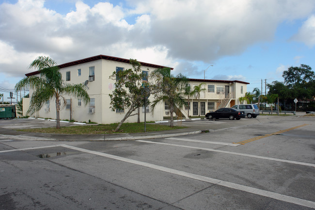 15050 Duval St in Opa Locka, FL - Building Photo - Building Photo