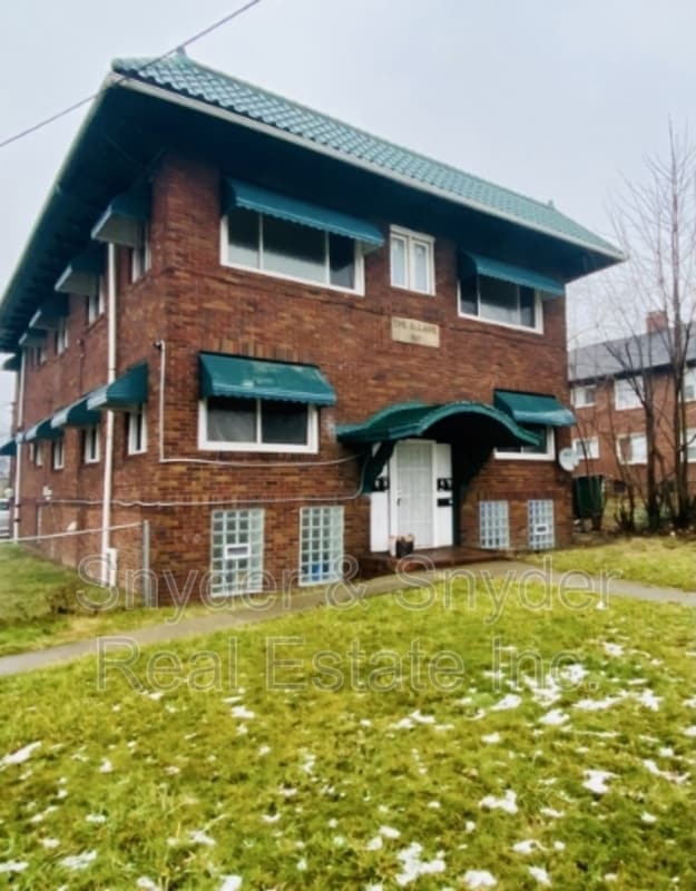 property at 884 Copley Rd