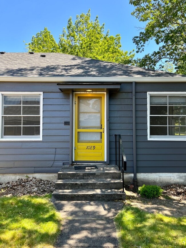 1089 E 19th Ave in Eugene, OR - Building Photo - Building Photo