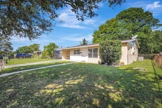 3511 NW 7th Ct in Fort Lauderdale, FL - Building Photo - Building Photo