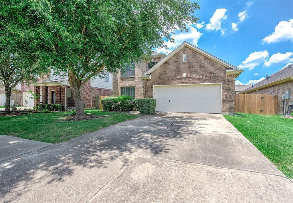 11303 Morning Cloud Dr in Pearland, TX - Building Photo