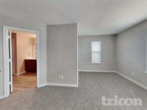 2631 Green Leaf Way in San Antonio, TX - Building Photo - Building Photo