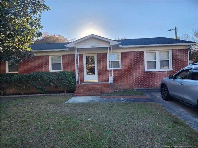 5455 Dodge Ct in Fayetteville, NC - Building Photo - Building Photo