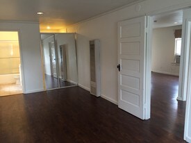 2123 3rd St Apartments