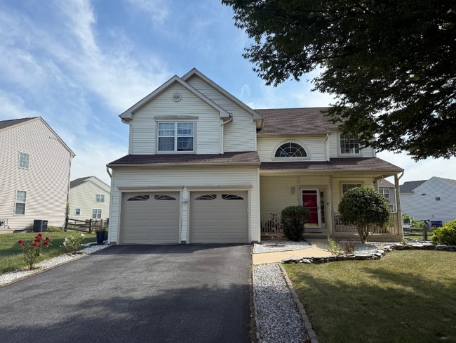 property at 28 Lotus Cir N