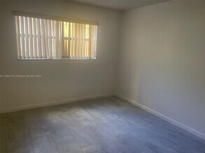 8500 Sunrise Lakes Blvd in Sunrise, FL - Building Photo - Building Photo