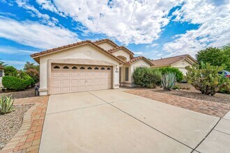 2461 E Stone Stable Dr in Tucson, AZ - Building Photo - Building Photo