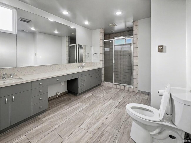 property at 22627 Cerise Ave