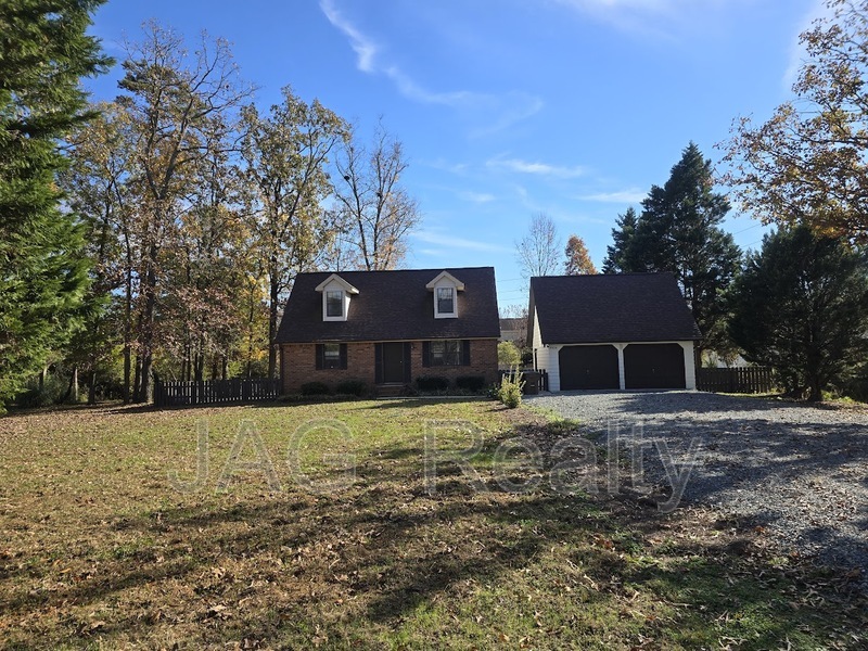 4904 West St in Indian Trail, NC - Building Photo