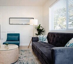 2160 NW 18th Terrace in Miami, FL - Building Photo - Building Photo