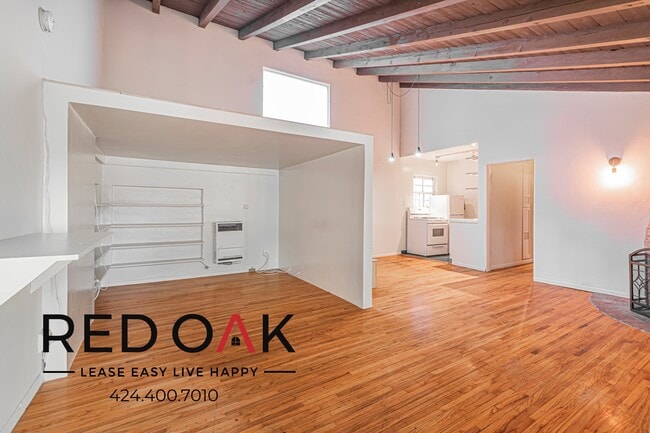 property at 411 1/2 S Coronado St