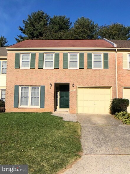 9431 Chatteroy Pl, Unit 22G in Gaithersburg, MD - Building Photo