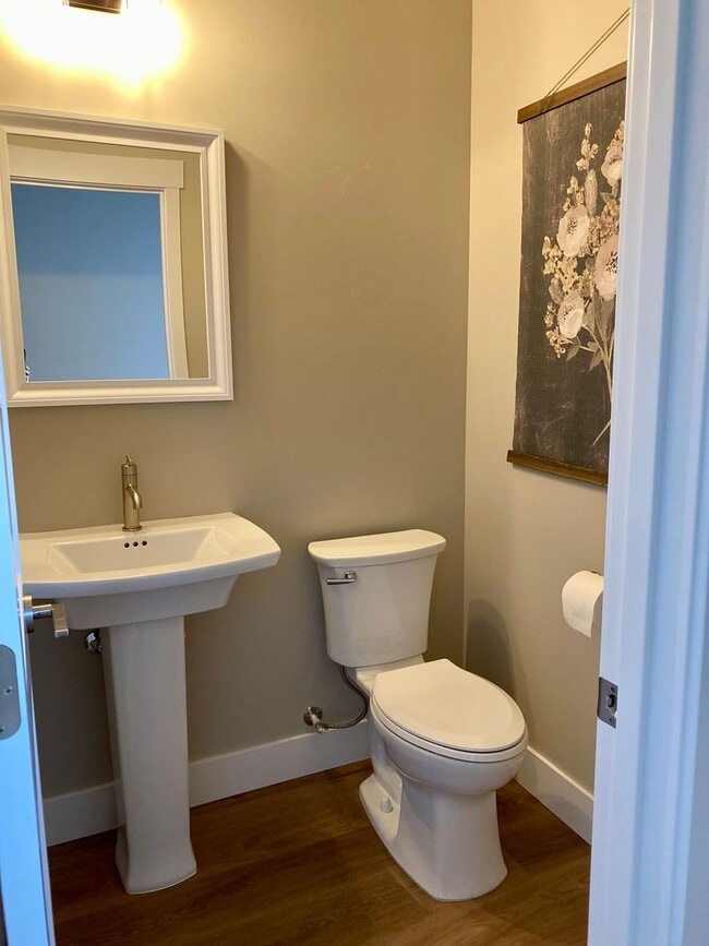 63455 N Hwy 97 in Bend, OR - Building Photo - Building Photo