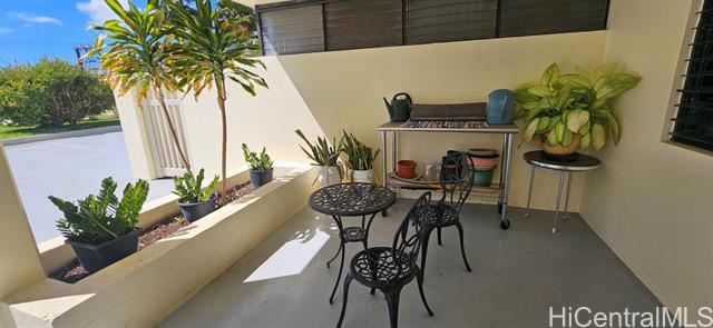 1054 Green St in Honolulu, HI - Building Photo