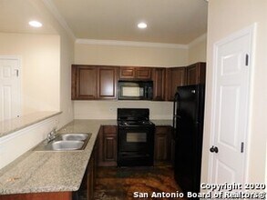 4929 Stowers Blvd in San Antonio, TX - Building Photo - Building Photo