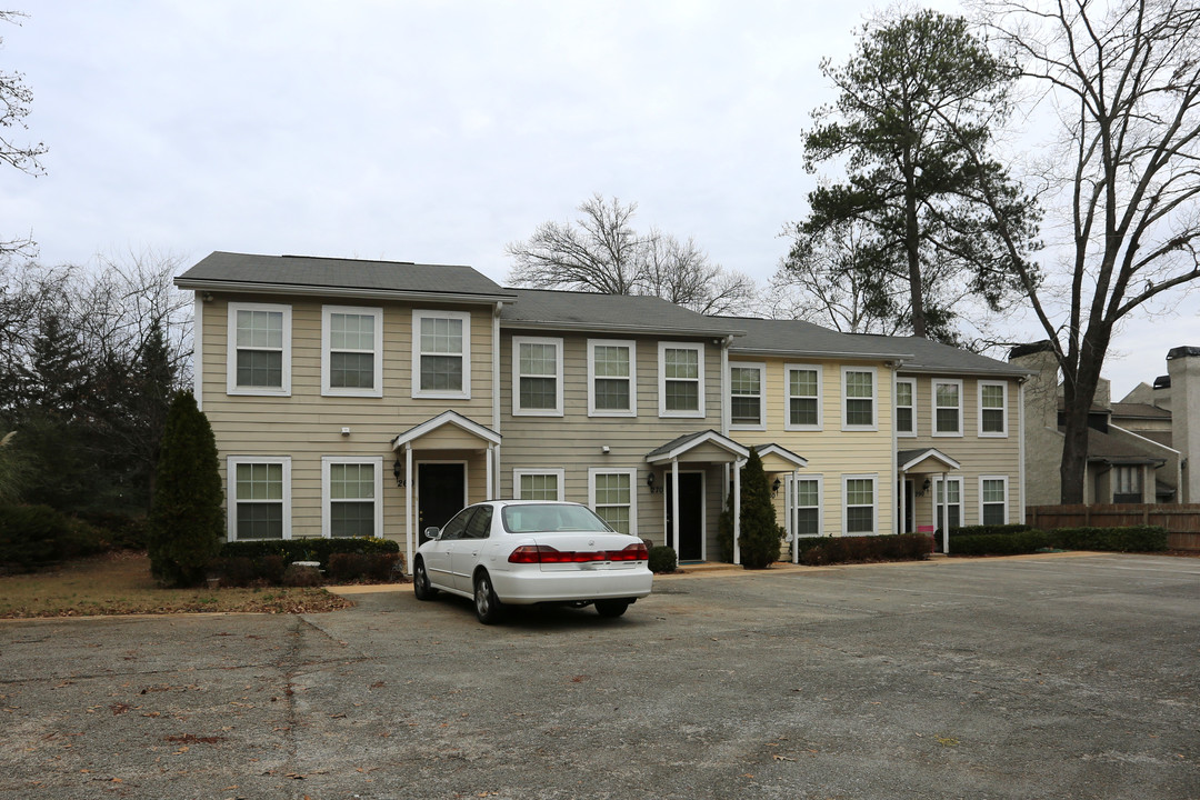 Norcross Village in Roswell, GA - Building Photo