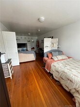 375 Greenwich Ave-Unit -7 in Greenwich, CT - Building Photo - Building Photo