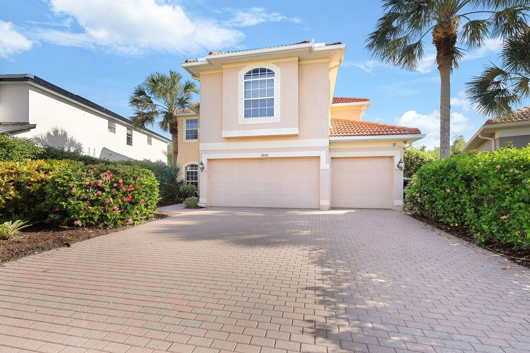 9250 Estero River Cir in Estero, FL - Building Photo