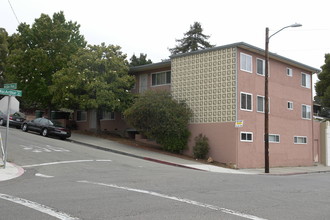 1500 MacArthur Blvd in Oakland, CA - Building Photo - Building Photo