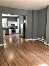 74 3rd St, Unit 2 in Bangor, ME - Foto de edificio - Building Photo