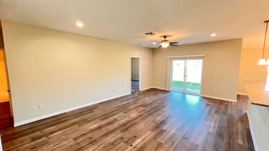 7819 Valencia Rd in Sebring, FL - Building Photo - Building Photo