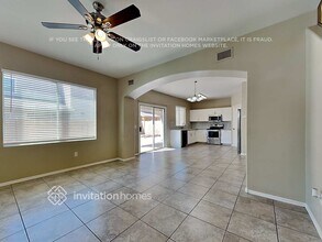 3933 W Carter Rd in Phoenix, AZ - Foto de edificio - Building Photo