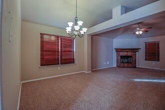 2128 101st St in Lubbock, TX - Building Photo - Building Photo