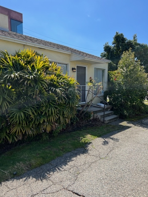 2048 Colby Ave, Unit 2048