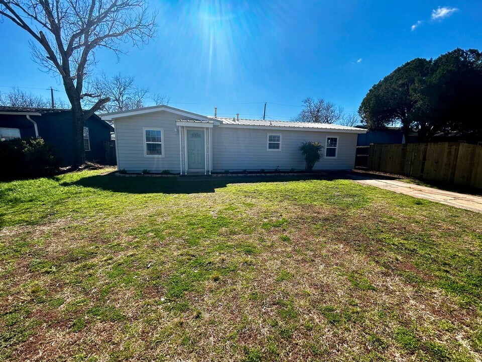 5217 Questa Dr in Abilene, TX - Building Photo