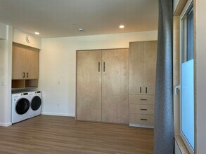 1614 6th Ave-Unit -207 in Tacoma, WA - Building Photo - Building Photo