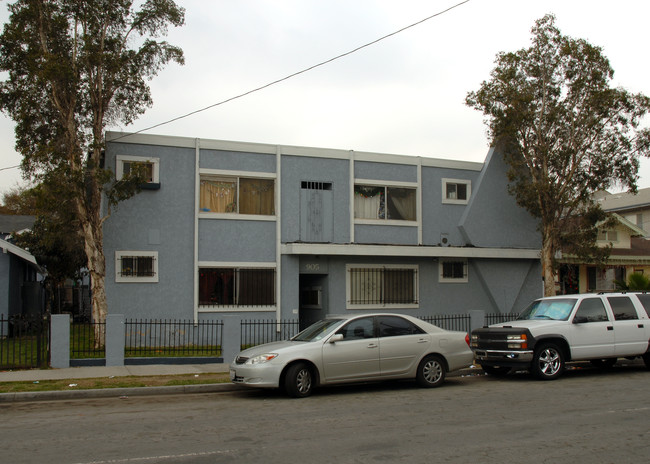 775 Gardenia Ave in Long Beach, CA - Foto de edificio - Building Photo