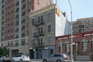 2724 Hoyt Ave S in Astoria, NY - Building Photo