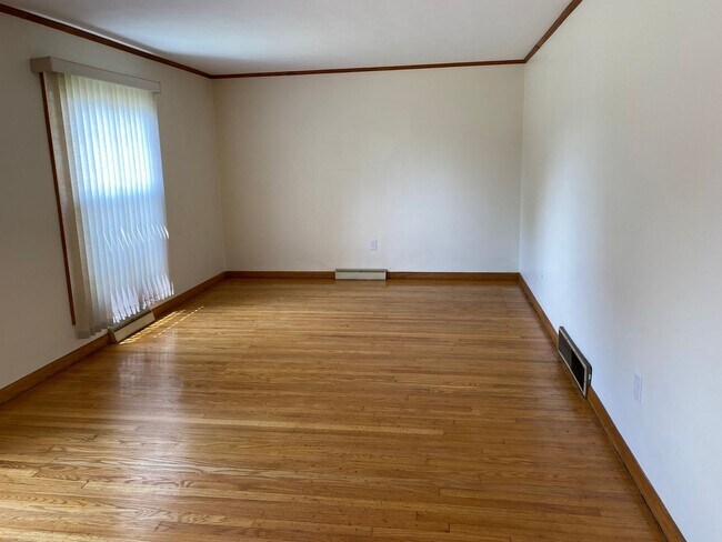 607 46th St in Vienna, WV - Building Photo - Building Photo