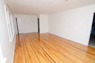 4812 Bethesda Rd in Thompson's Station, TN - Building Photo - Building Photo