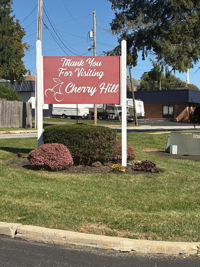 328 Cherry St in Red Lion, PA - Building Photo - Building Photo