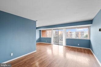 5801 Quantrell Ave in Alexandria, VA - Building Photo - Building Photo