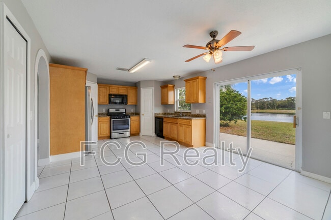 3170 Santa Cruz Dr in Kissimmee, FL - Building Photo - Building Photo