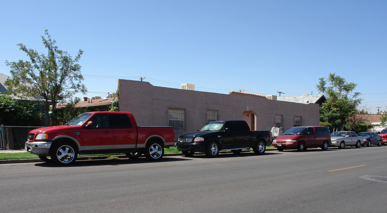 2314 Bassett Ave in El Paso, TX - Building Photo