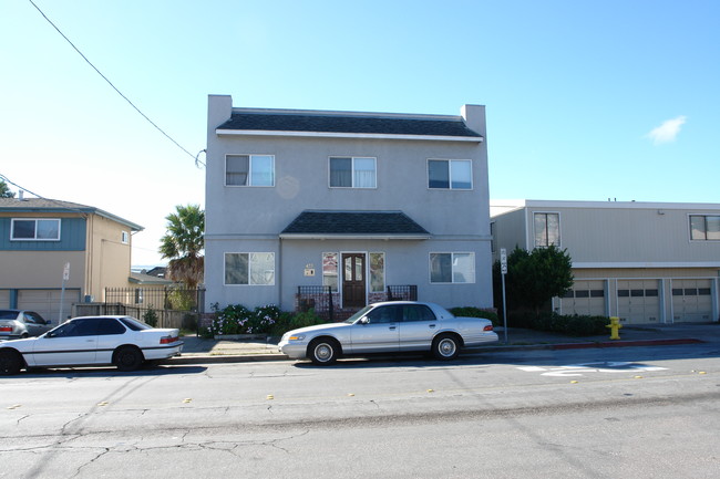 473 Baden Ave in South San Francisco, CA - Building Photo - Building Photo