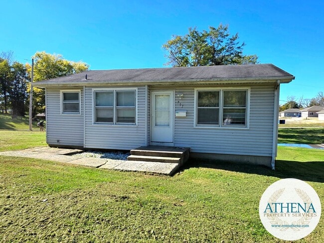 property at 717 S Benton St