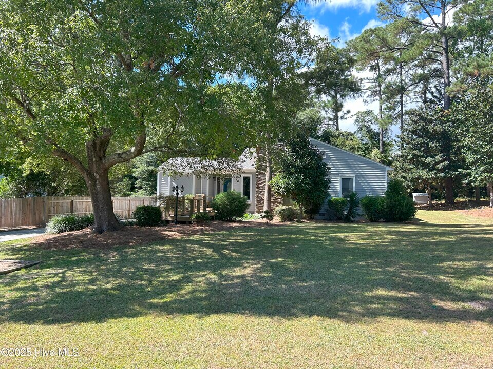 623 Ripwood Rd in Wilmington, NC - Building Photo