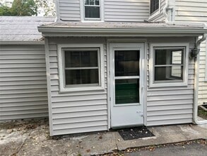 28 S Main St in Florida, NY - Building Photo - Building Photo