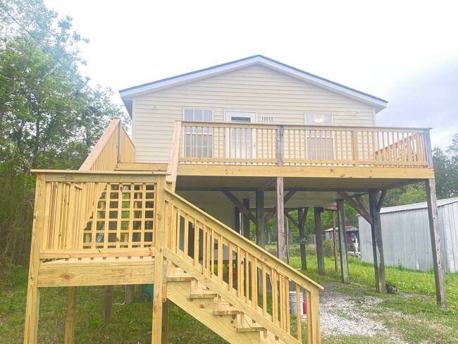 property at 10055 Peachtree Dr