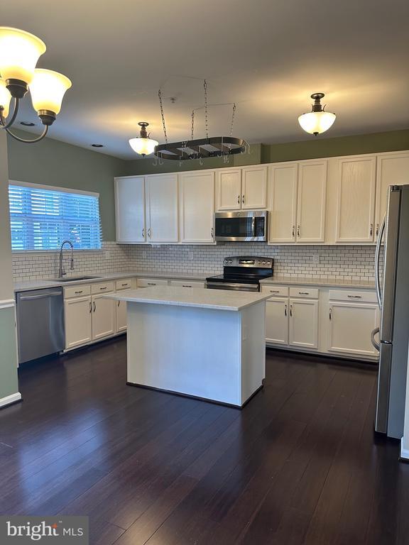 1015 Chilmark Ct in Crofton, MD - Building Photo - Building Photo