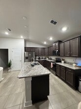 102 Rivertown Rd in Palm Coast, FL - Building Photo - Building Photo