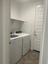 8953 W Palo Verde Dr in Glendale, AZ - Building Photo - Building Photo